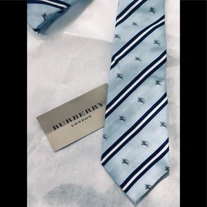 NWT Burberry Blue London Tie With Gray Logo.